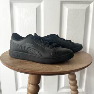 Puma All Black Solid Smash V2 Low Top Lace Up Trainer Sneakers Kids 2.5